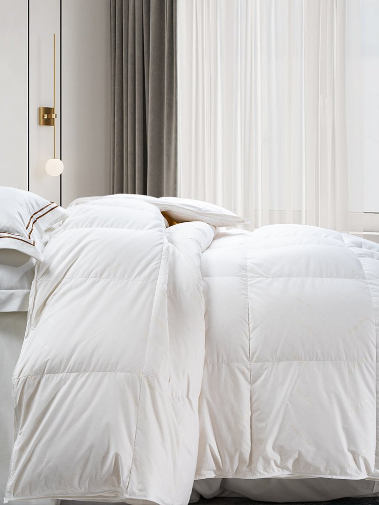 98 white goose down comforter dfqt8198 down quilt dfqt8198t 203625.jpg 98 white goose down comforter dfqt8198 down quilt dfqt8198t 203625.jpg