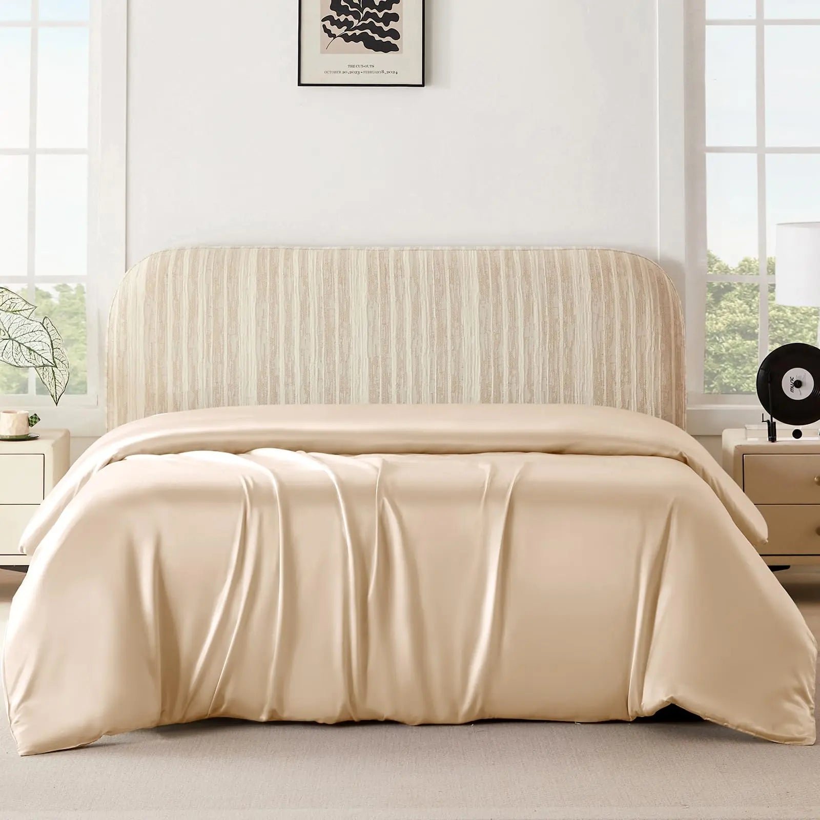 classic silk duvet cover champagne bedroom display.jpg classic silk duvet cover champagne bedroom display.jpg